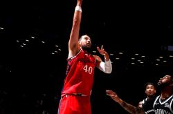 爱游戏tv-快船队防守稳固，成功守住胜局