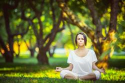 爱游戏-沪上逆袭夜，杰伦·格林致命一击，上海队险胜灰熊定乾坤