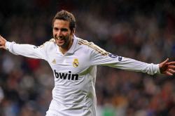 爱游戏网页版-杰伦·格林冠军级表现引爆圣城，马刺力克独行侠展露争冠雄心