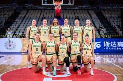 爱游戏-澳大利亚女篮队再度夺冠，实力无敌