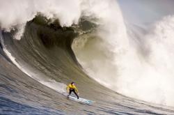 爱游戏下载-当非洲野性遇上欧洲铁壁，拉亚的持续杀伤如何定义南非对阵希腊的史诗对决