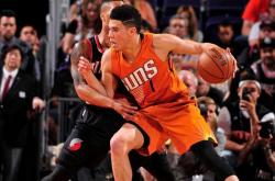 AYXapp下载-雄鹿客场大胜太阳，取得二连胜的简单介绍