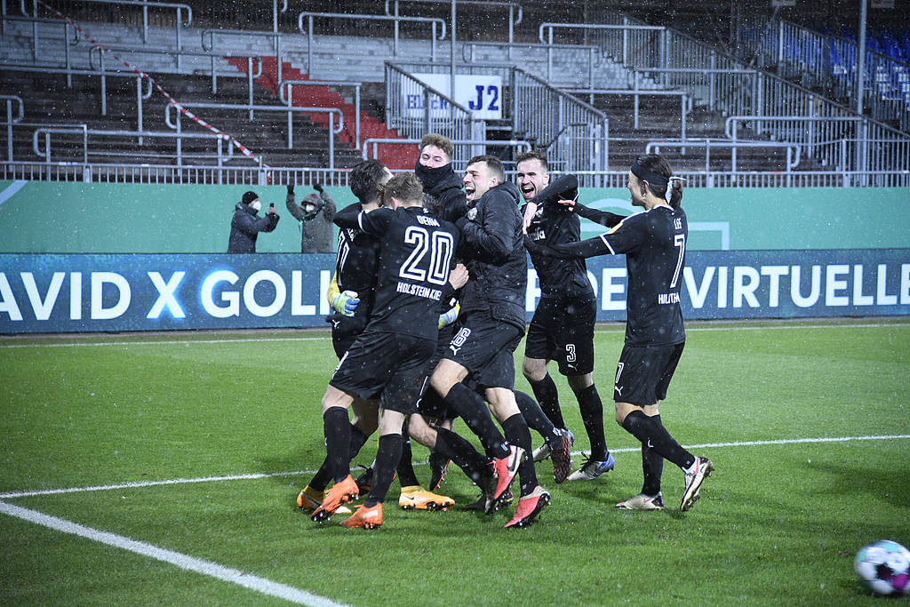 关于亚美尼亚队在主场比赛中取胜的信息