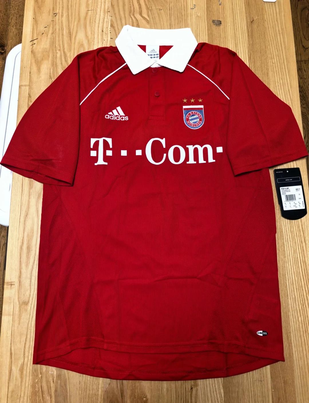 关于拜仁慕尼黑官方发布球衣设计,备战下赛季的信息 关于拜仁慕尼黑官方发布球衣设计,备战下赛季的信息