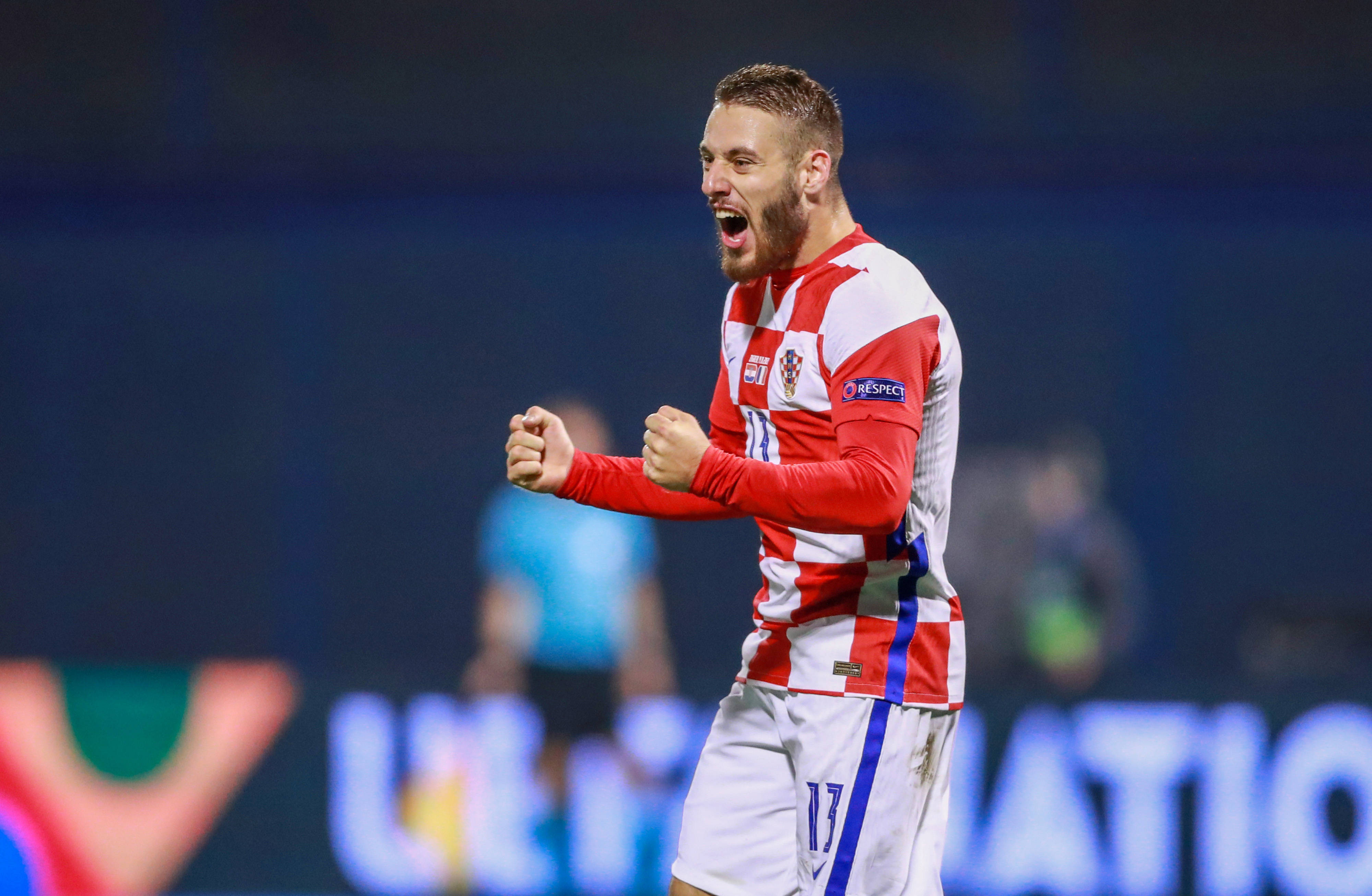 意大利与克罗地亚交锋,战火激烈 意大利与克罗地亚交锋,战火激烈