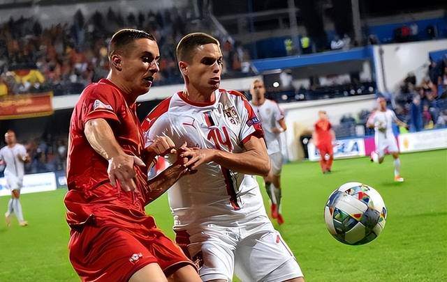 关于乌兹别克斯坦球队面对困难，全力以赴的信息