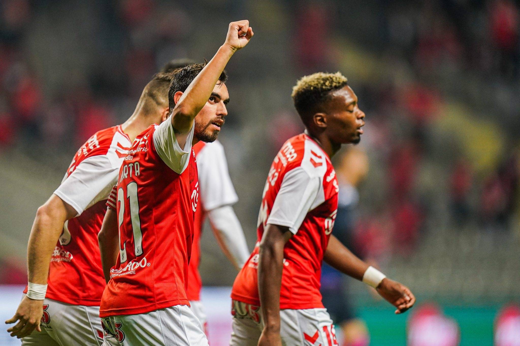 勒沃库森大胜对手,瞄准欧冠资格的简单介绍 勒沃库森大胜对手,瞄准欧冠资格的简单介绍