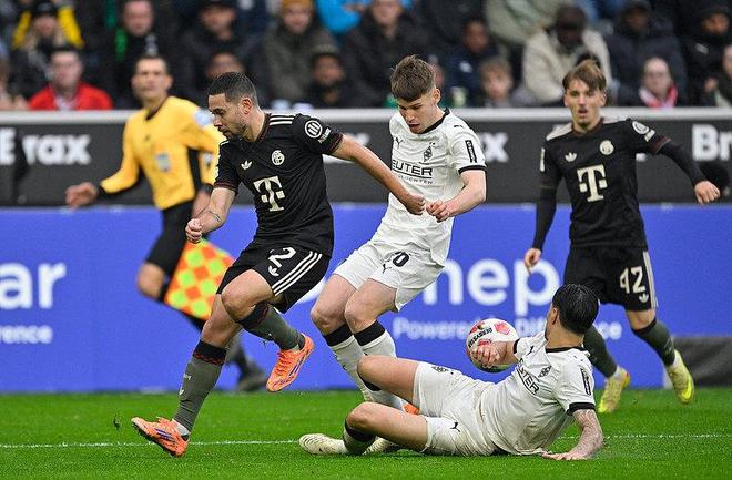 門兴主场豪取三分,成功守住榜首位置!的简单介绍 門兴主场豪取三分,成功守住榜首位置!的简单介绍