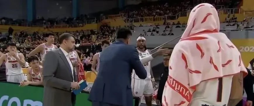 强队之间激烈对抗,最终胜利属于东欧球队 强队之间激烈对抗,最终胜利属于东欧球队