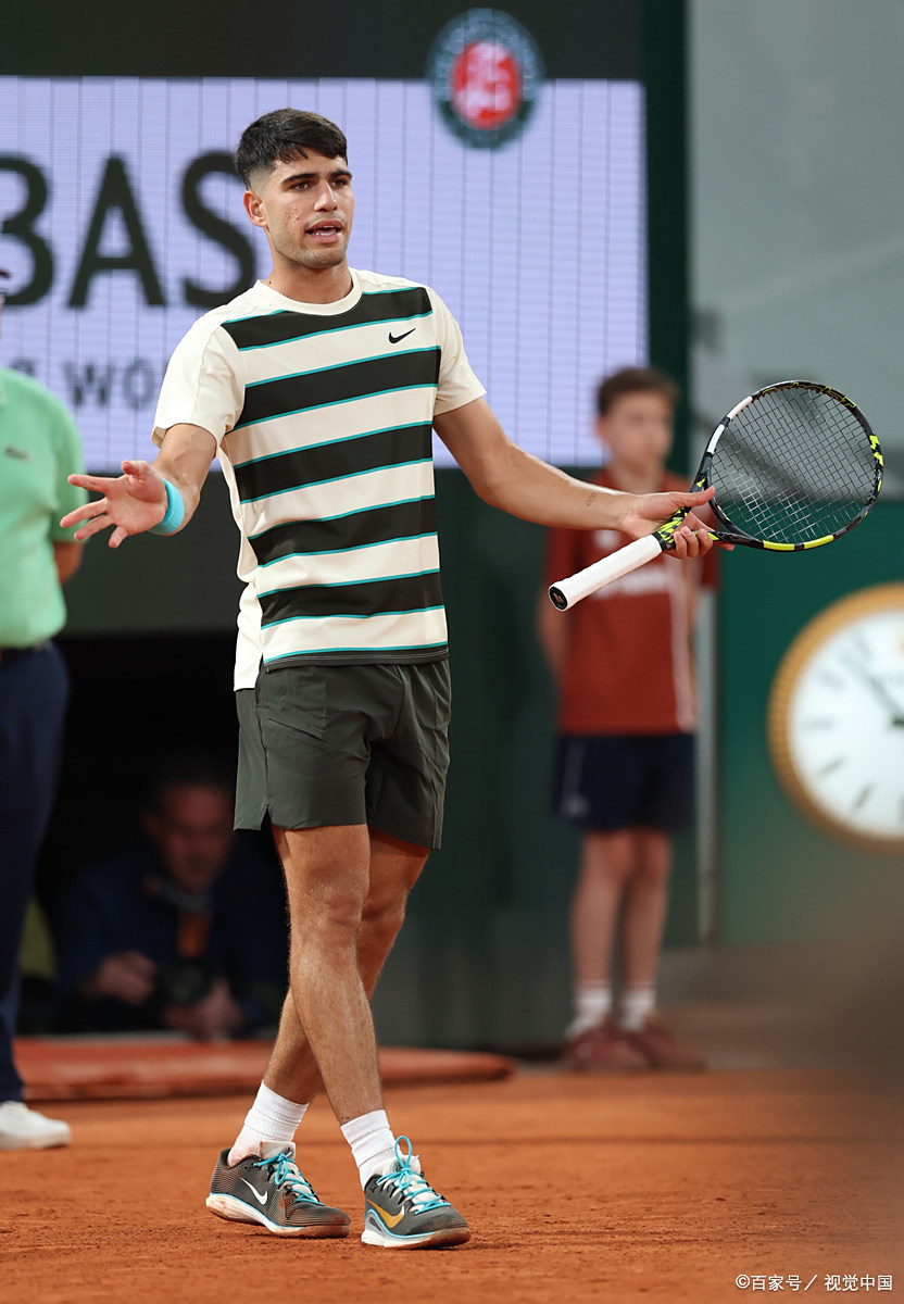 意大利网球队完胜世界网球队，阿尔卡拉斯完成帽子戏法的简单介绍