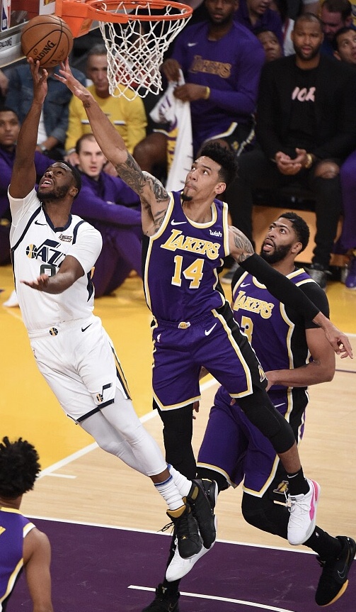 奇才鏖战尼日利亚男篮,丹尼·格林三分雨点燃全场的简单介绍 奇才鏖战尼日利亚男篮,丹尼·格林三分雨点燃全场的简单介绍