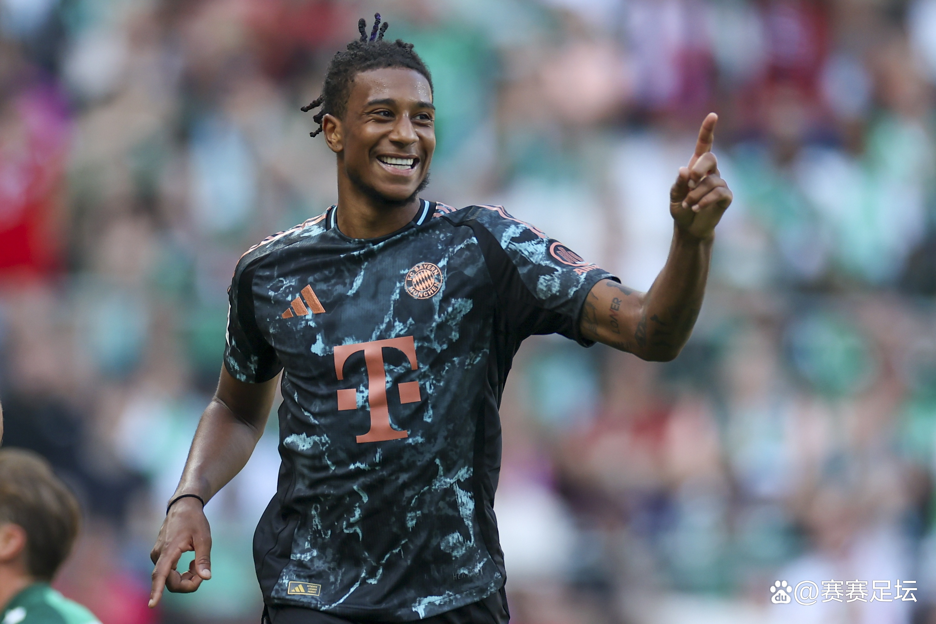 包含拜仁主场大胜成功晋级，强赛场见的词条