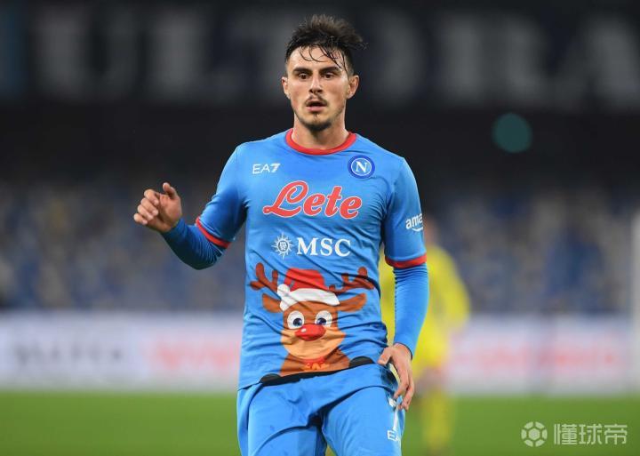 关于比利亚雷亚尔主场力克那不勒斯的信息