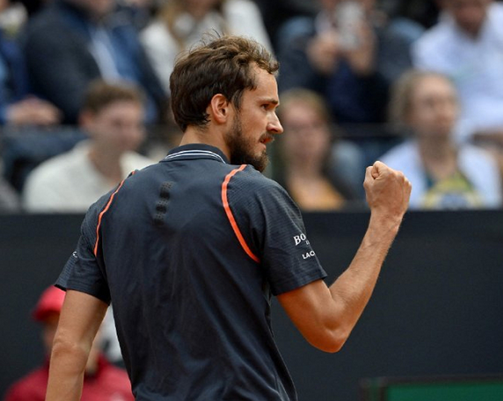 ATP总决赛逆转拉沃尔杯，梅德韦杰夫惊艳四座的简单介绍