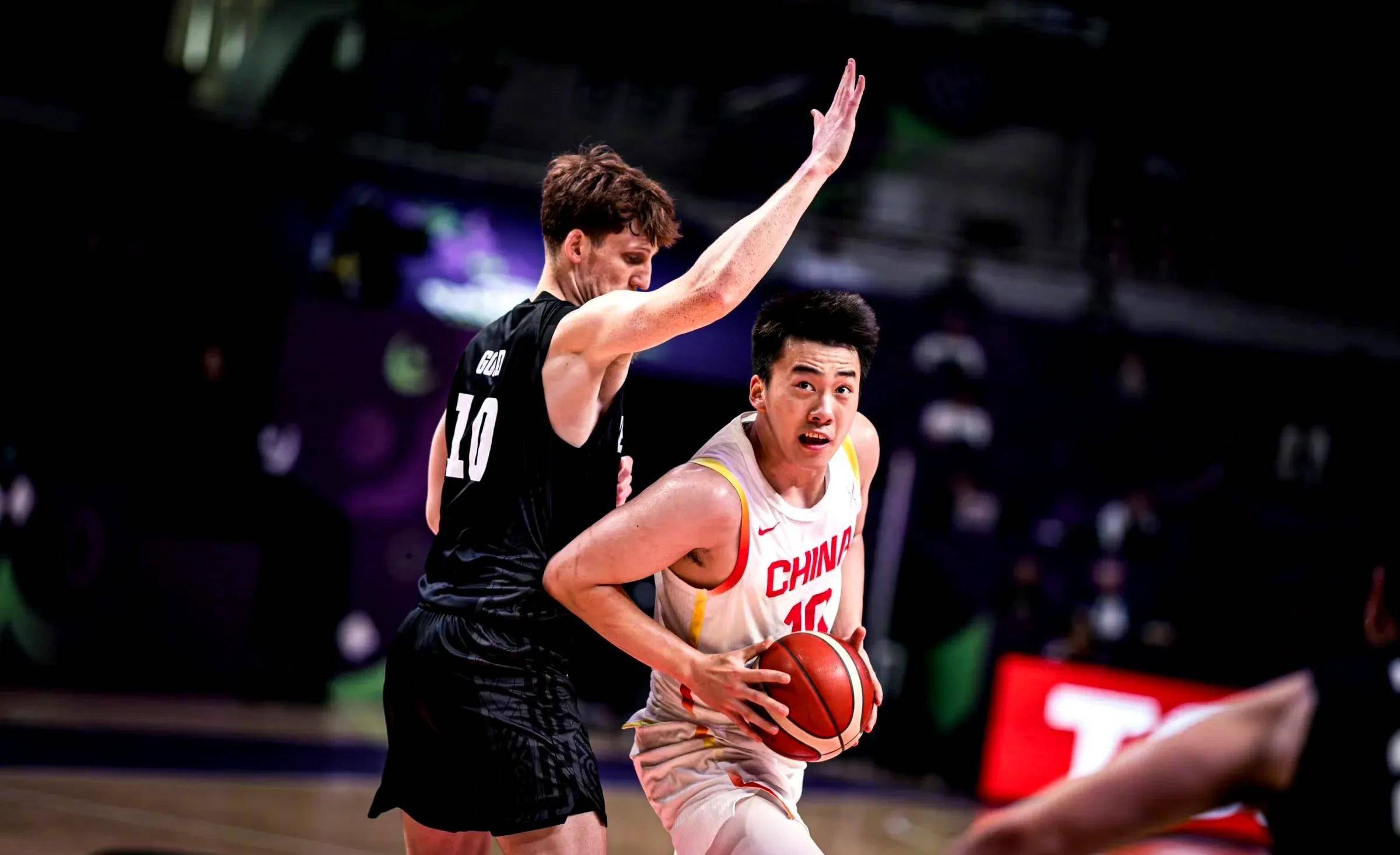 鹈鹕鏖战吉林队，高诗岩关键制胜的简单介绍