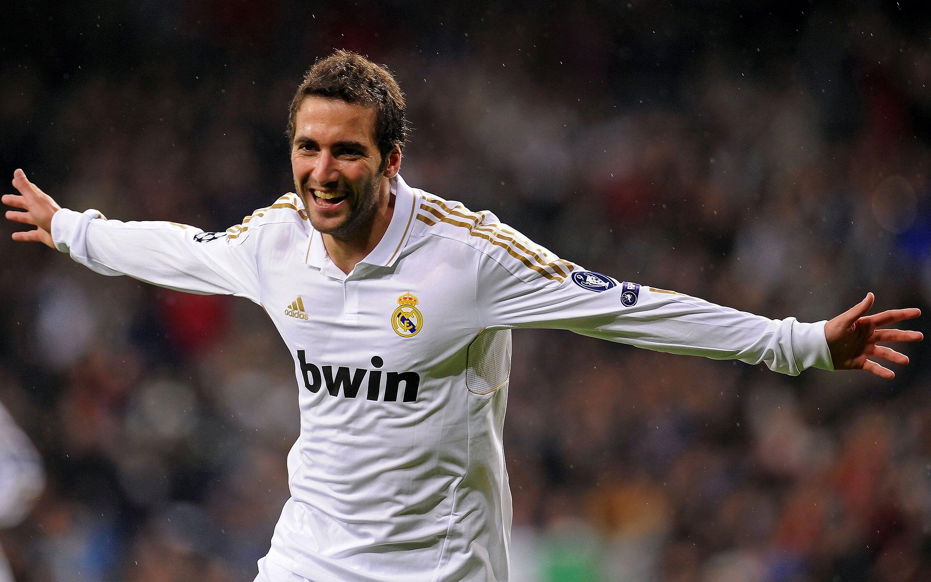 杰伦·格林冠军级表现引爆圣城，马刺力克独行侠展露争冠雄心