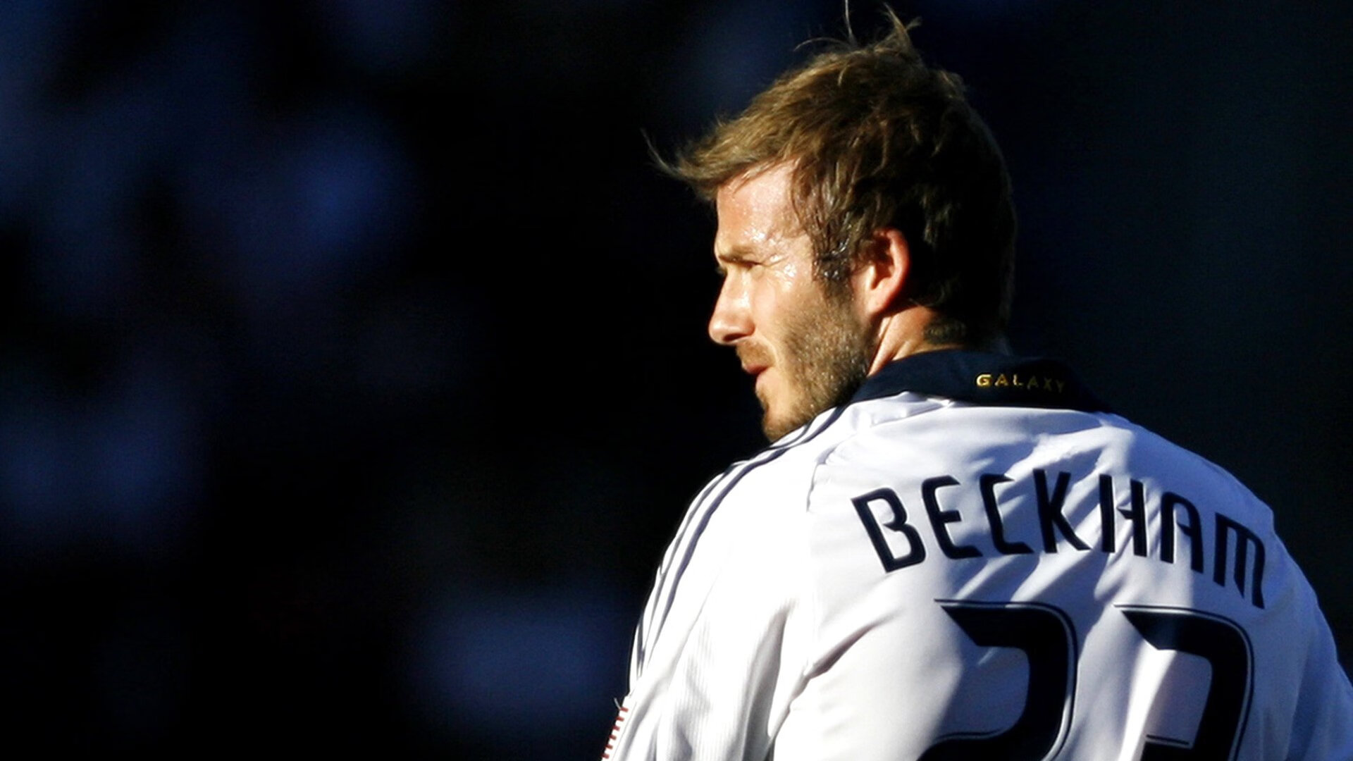 德罗赞进攻端无人可挡,黄蜂主场力克北京队