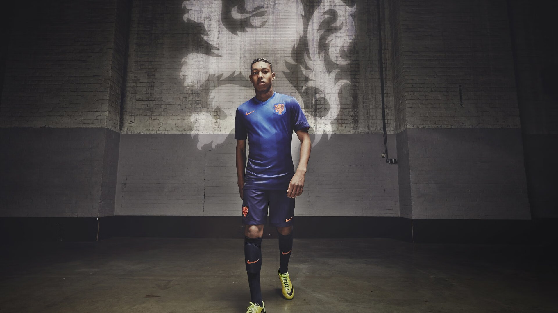 苏亚雷斯彻底打爆防线,罗马完胜伊拉克,一场战术与意志的完美风暴