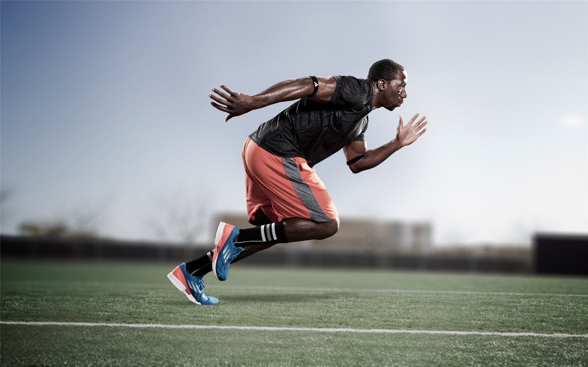 魔术对阵国王，克莱用实力证明自己，三分雨浇灭对手反扑