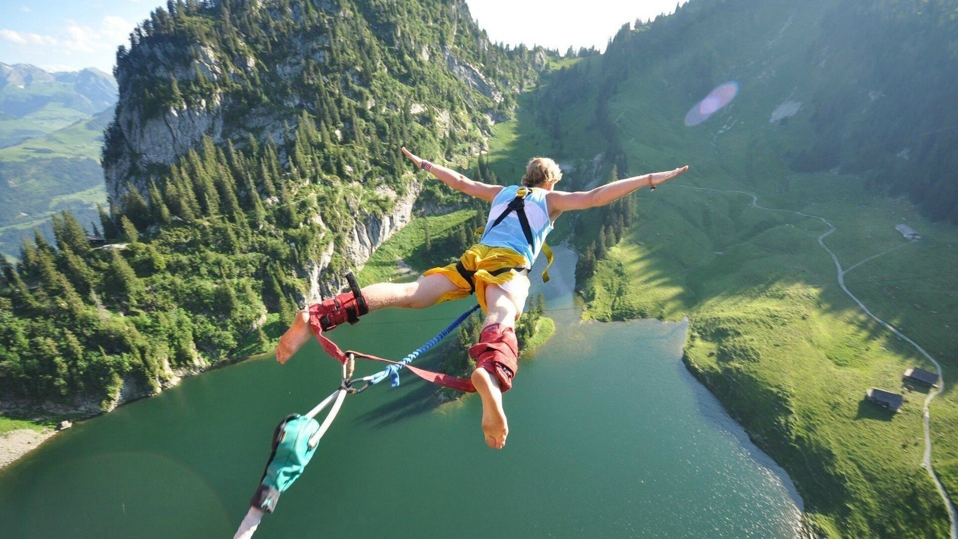 孤影逐风，马里力克土耳其的绿茵孤勇，与拉什福德永不熄灭的杀机
