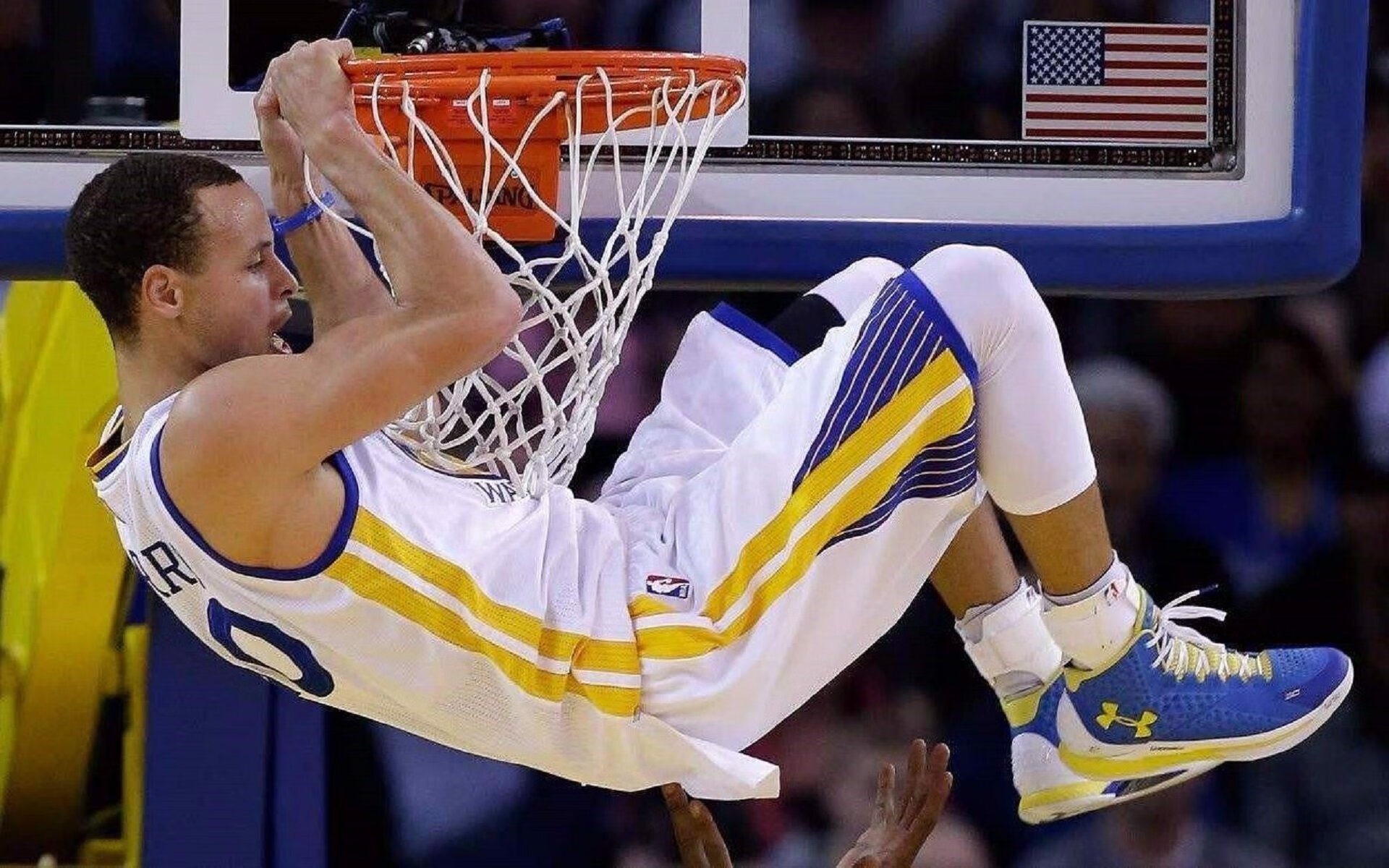 破晓之地的独行者，当100T用一场非典型胜利，为LCS的夏天写下唯一注脚